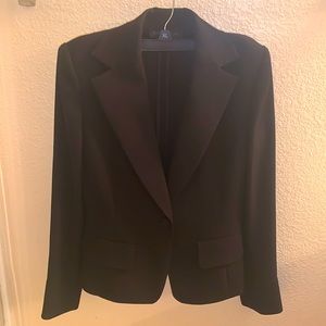 Elegant Black Blazer by [Brand]